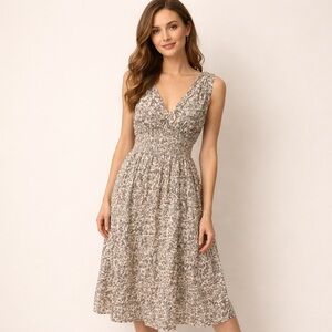 Old Navy brown floral maxi dress flattering Small Flowy